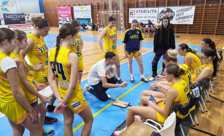 U17/VIDEO: Štvordielne "derby" sme vyhrali 3:1 na zápasy