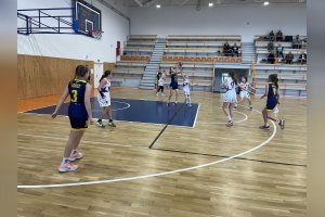 20251123 BAM Poprad biela U13 vs. YOUNG ANGELS Košice U13