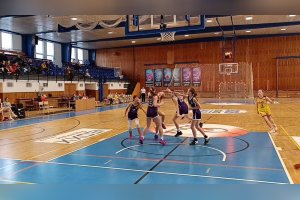 20251206 YOUNG ANGELS Košice U13 vs. BA Čaňa U13